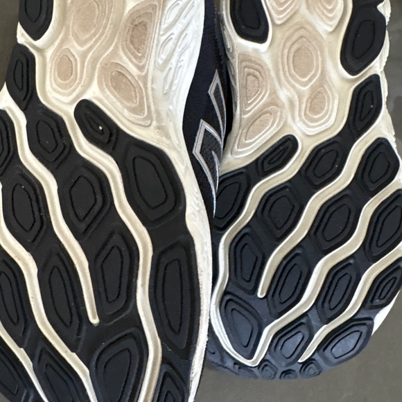 New Balance 880 Sneakers - Picture 8 of 13